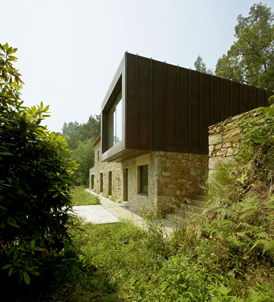 neves house. ponte de lima. 2005